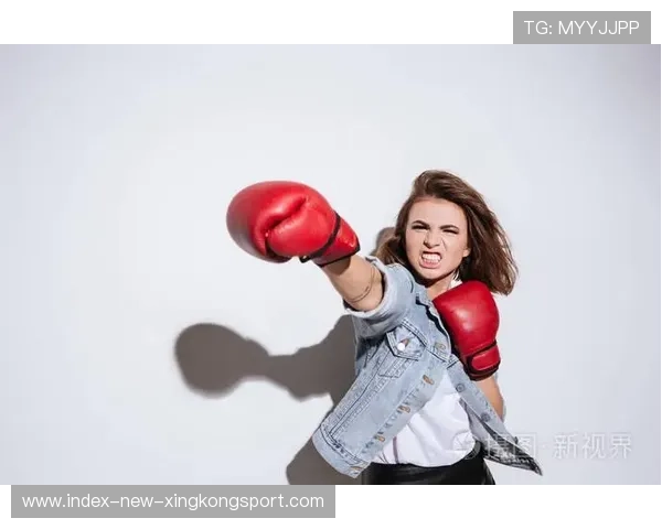 拳击手现场怒吼成热门表情包素材