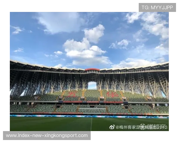 梅州球迷自治组织发起复兴计划，社区响应热烈